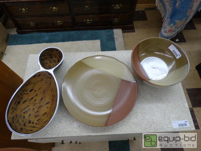 lot 628 image: Aluminum chipdip server, matching serving bo...