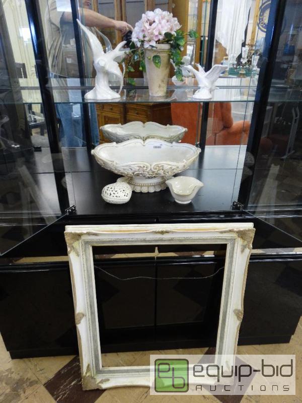 lot 681 image: Decorator console bowl, large white victorian...