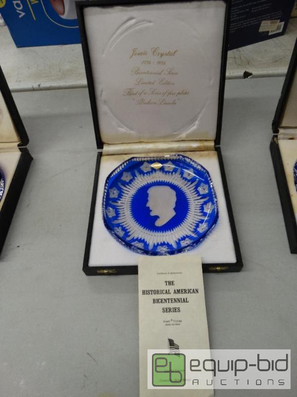 lot 688 image: Josair Crystal historical American Bicentenni...