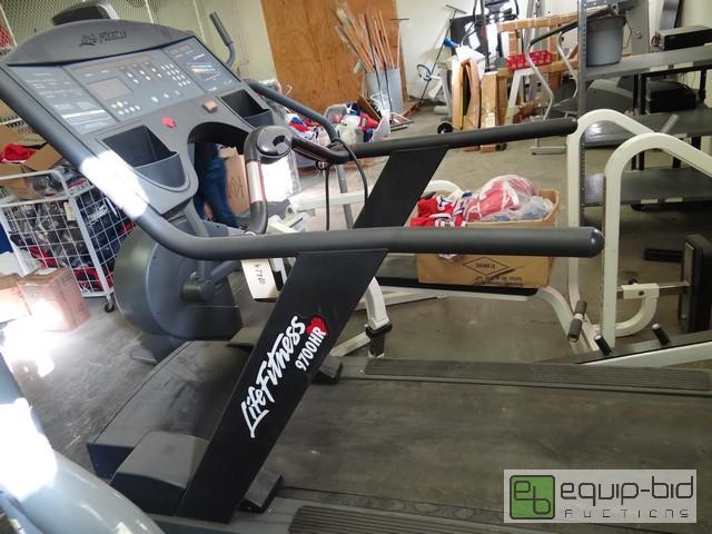lot 422 image: Life Fitness Next Generation Treadmill