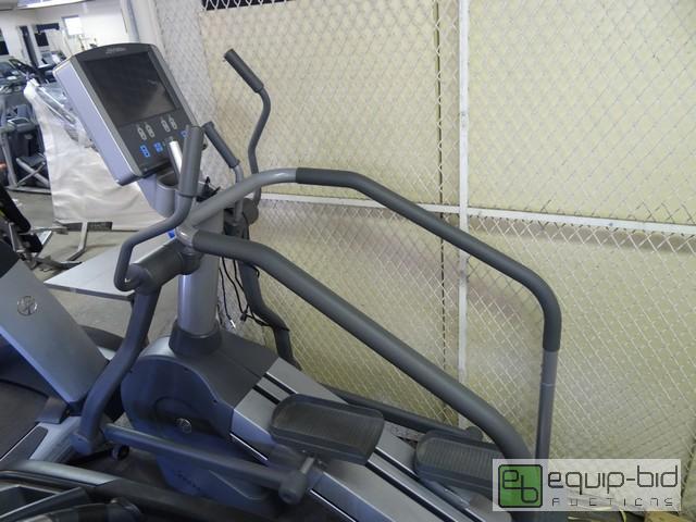 lot 424 image: Life Fitness Summit Trainer Commercial Grade