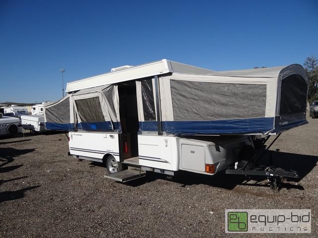 lot 443 image: 2007 Fleetwood Gear Box Trailer, VIN # 4ce678h1577295111