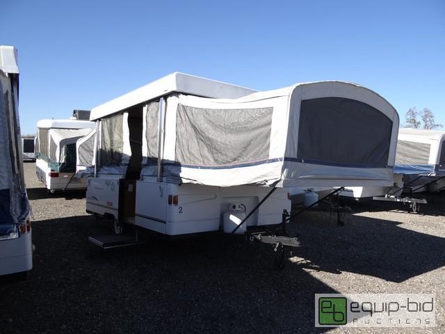 lot 446 image: 2003 Fleetwood Santa Fe Trailer, VIN # 4cp689f1937235520