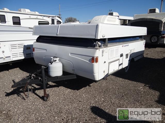 lot 454 image: 2005 Fleetwood Santa Fe Trailer, VIN # 4ce689f1657265621