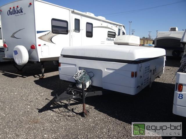lot 456 image: 2003 Fleetwood Santa Fe Trailer, VIN # 4cp689f1037235521