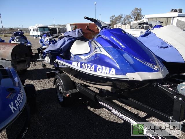 lot 464 image: 2008 Yamaha Waverunner VX Deluxe