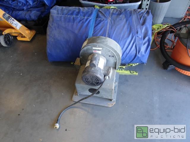 lot 474 image: Castle Bounce House Inflatable