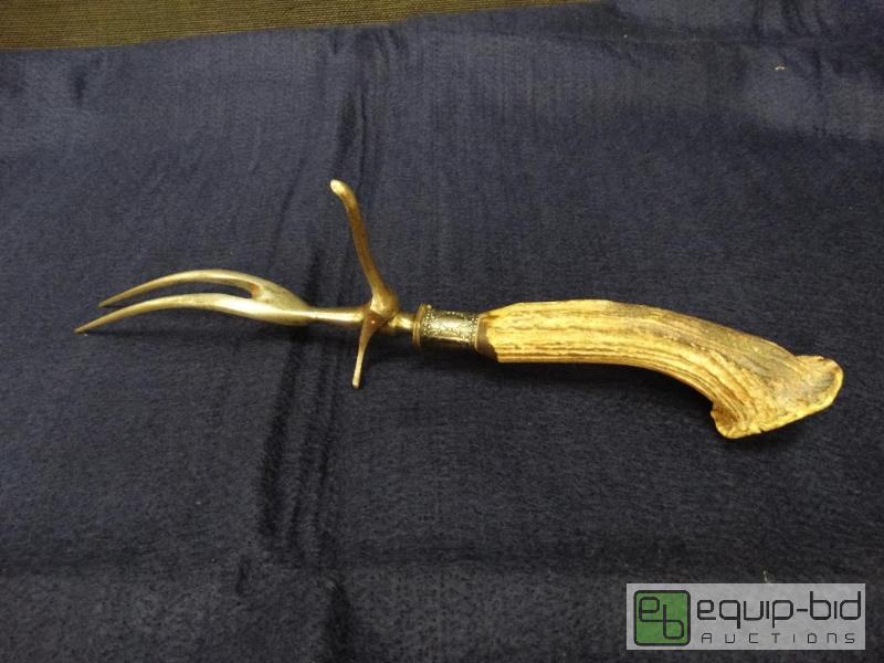 lot 660 image: Antique&nbsp  Antique antler&nbspHandle Car...