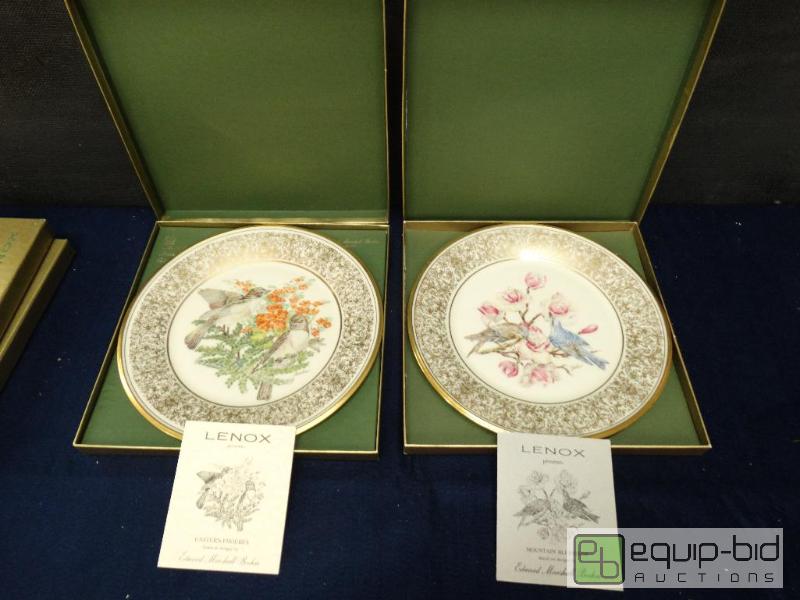 lot 700 image: Bird Plate  Lot Of 2 Lenox Limited Edition Bo...