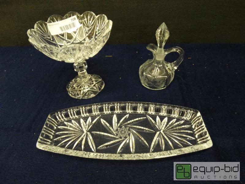 lot 708 image: Crystal Lot  Crystal Tray, Pedestal Candy Bow...