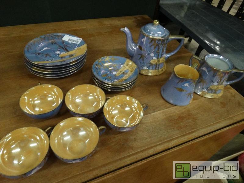 lot 1010 image: 20 Pc. Set Of Fine China....