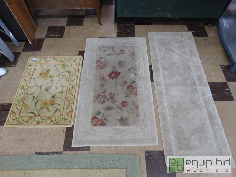 lot 1014 image: Lot Of 3 Rugs - 1 Runner &amp 2 Floral Patte...
