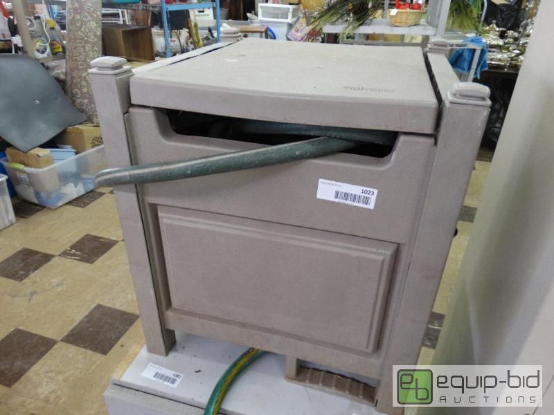 lot 1023 image: House Real &amp Box....