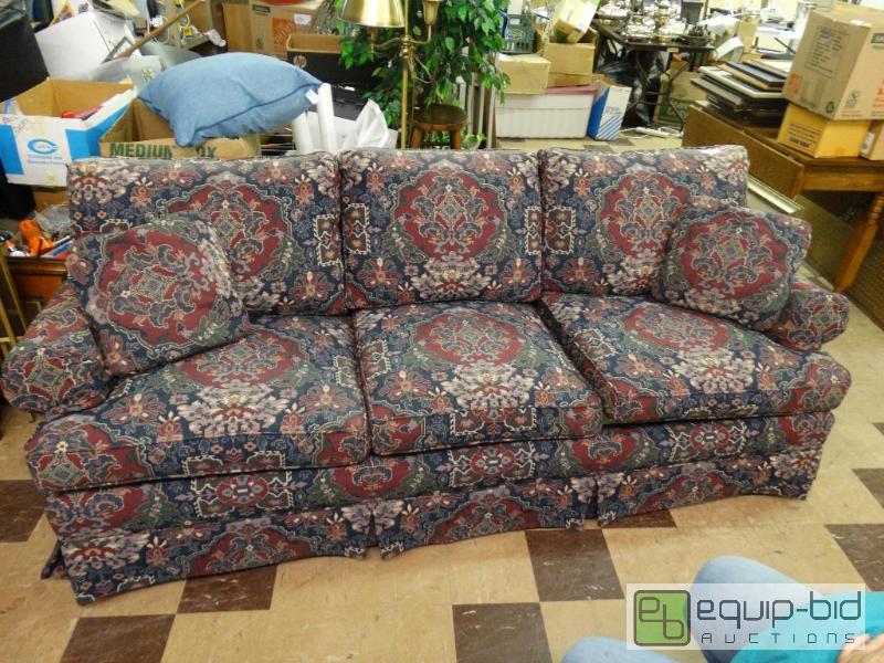 lot 1041 image: Century The Show Place Collection Couch....