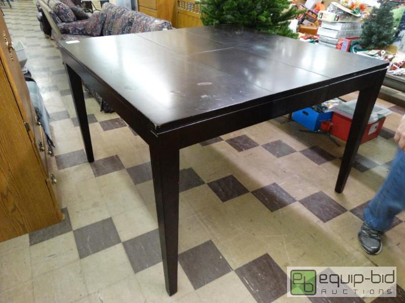 lot 1043 image: Table With Built In Leaf....