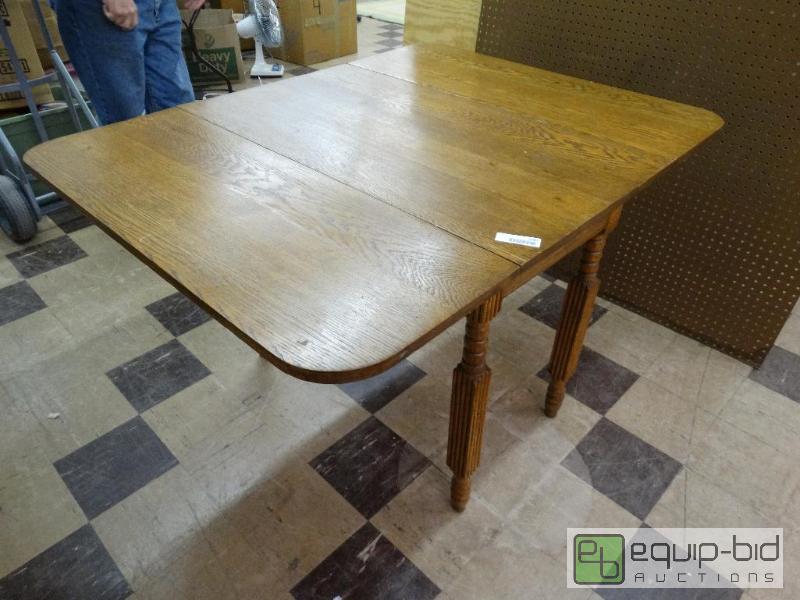lot 1061 image: Wooden Table WDrop Leaf....