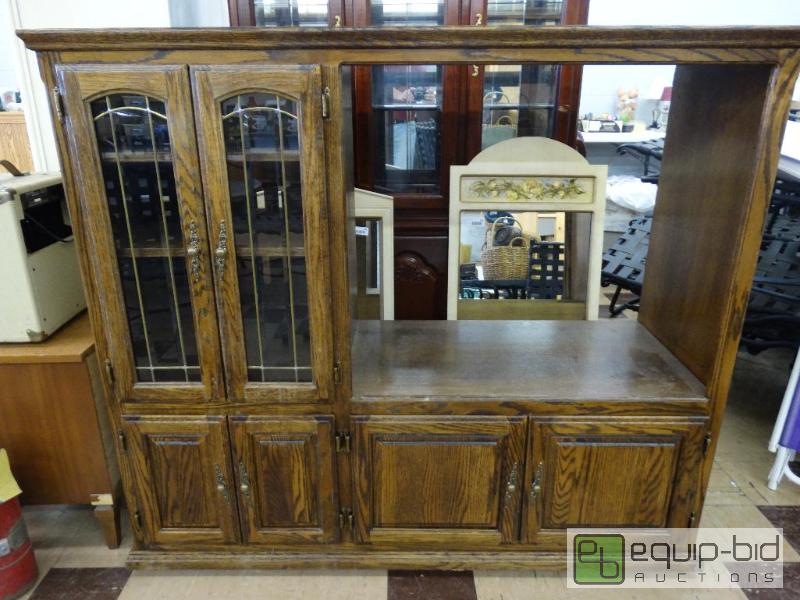 lot 847 image: Clark Entertainment Cabinet WBeveled Glass D...