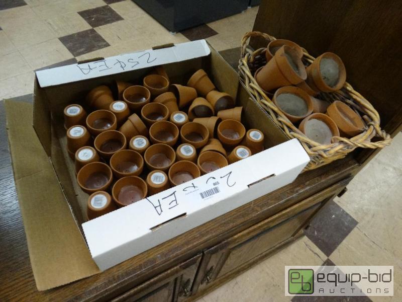lot 865 image: Lot Of Small Flower Pots Votive Holders....