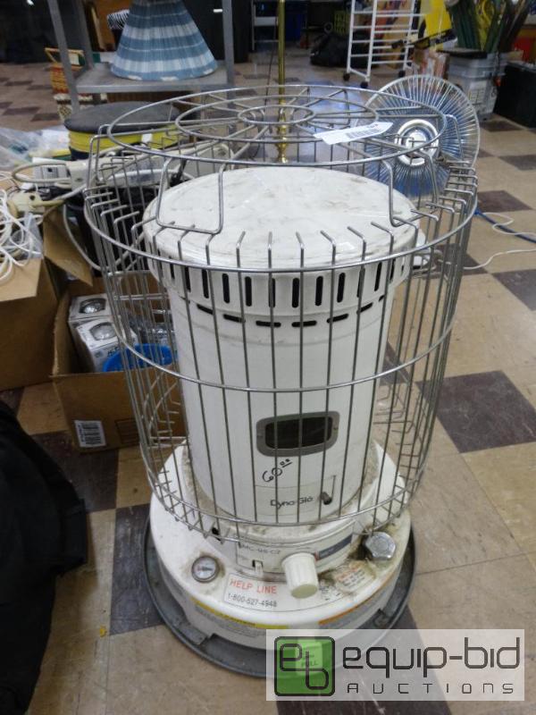 lot 889 image: Dyna-Glo&nbspRMC-95-c7 Kerosene Heater.&nbsp...