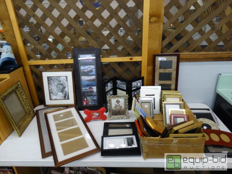 lot 891 image: Large Lof Of Picture Frames - Metal, Wood, Pl...