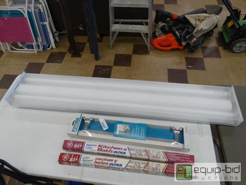 lot 936 image: 2 - 24 Kitchen &amp Bath Fluorescent Light ...