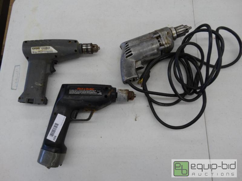 lot 937 image: Lot Of 3 Drills - Mall, Stanley, Black &amp ...