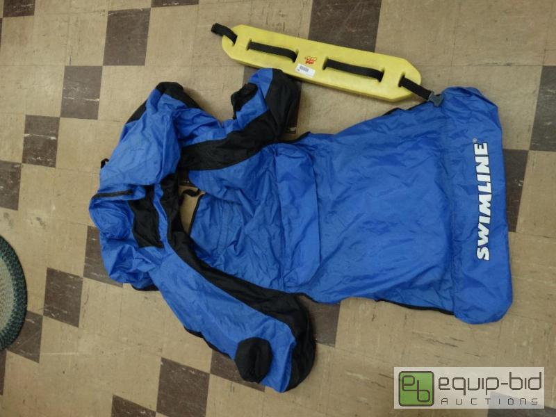 lot 940 image: Swimline&nbspInflatable Pool Chair &amp Ski...