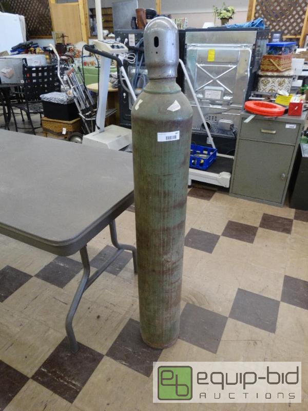 lot 947 image: Large Helium Or Oxygen Tank - For Welding....