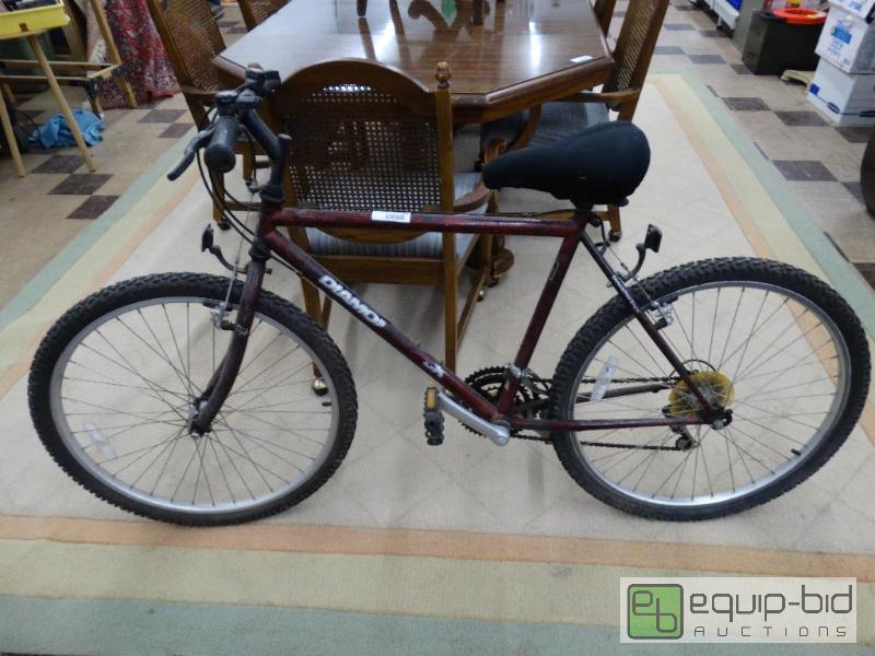 lot 986 image: Diamond Back 10 Speed Bike....