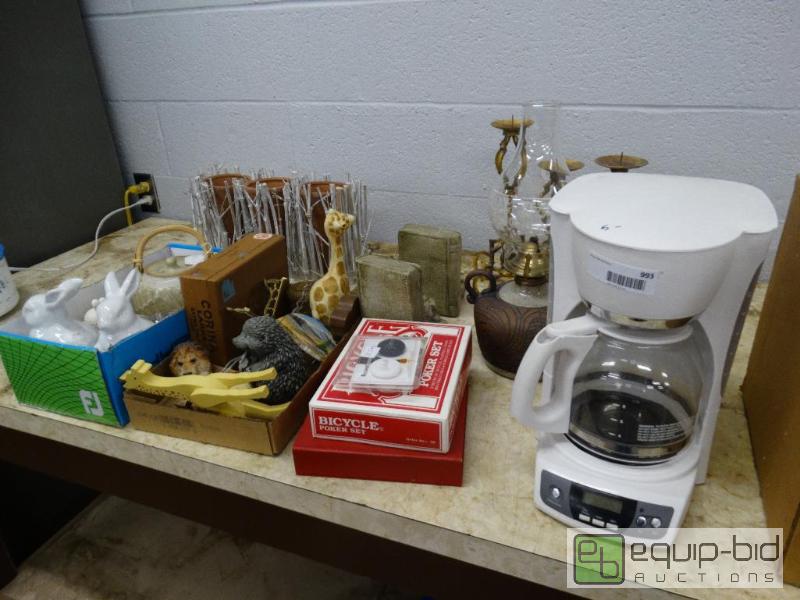 lot 993 image: Lot Of Home Decor items....