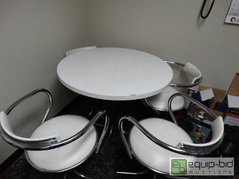 lot 707 image: White Round Table With 4 Chairs With Metal Le...