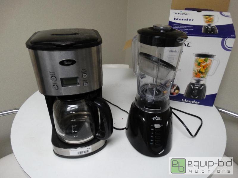 lot 708 image: Oster Coffee Maker &amp Rival 6 Speed Blende...