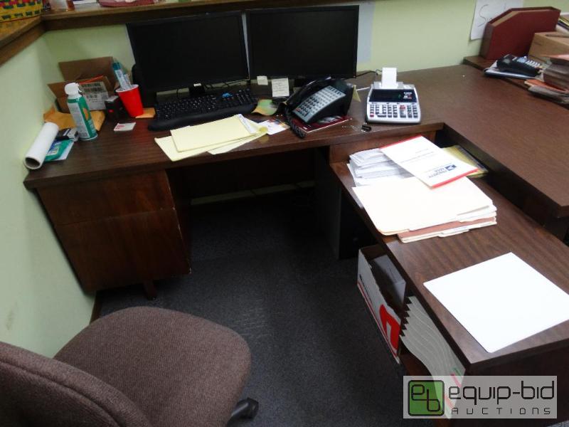 lot 769 image: Desk With No Content....