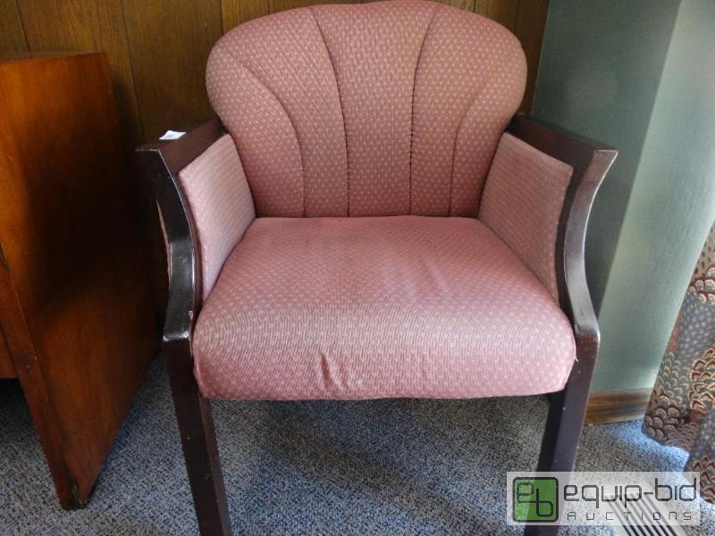 lot 781 image: Nice Chair With Wooden Legs....