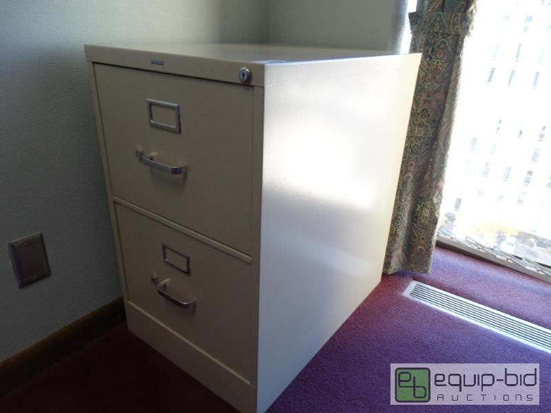 lot 807 image: 2 - Drawer File Cabinet....