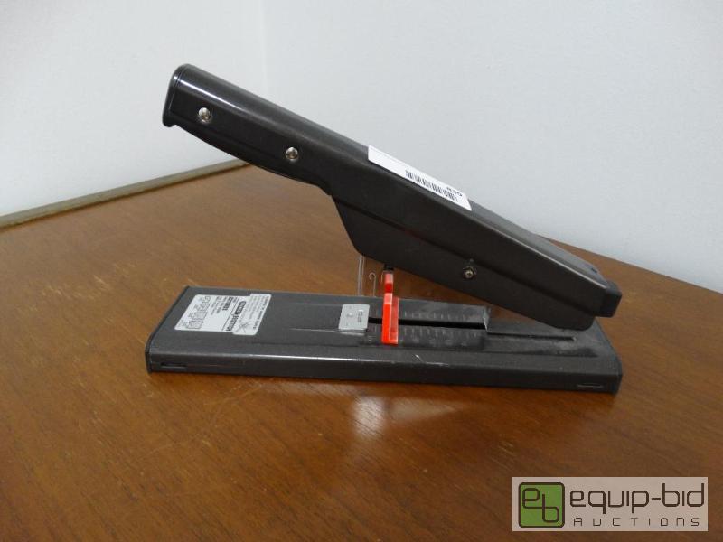 lot 839 image: Office Stapler.&nbsp  Modle&nbspB310HDS Hea...