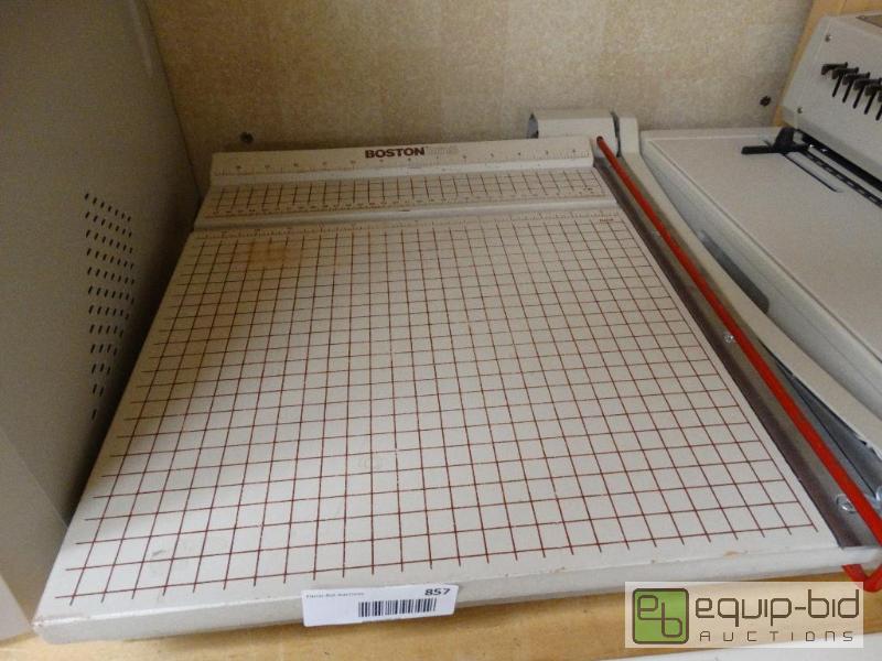 lot 857 image: Boston 2615 Paper Cutter....