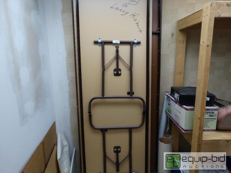 lot 869 image: 8Ft Folding Table....
