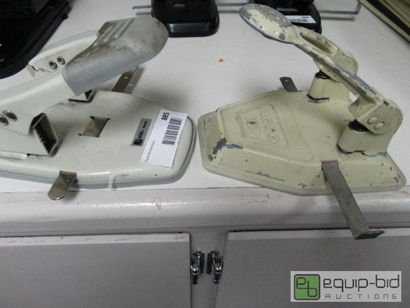 lot 885 image: 2 &nbspAcco&nbspModel 50 &amp 10X hole Pun...