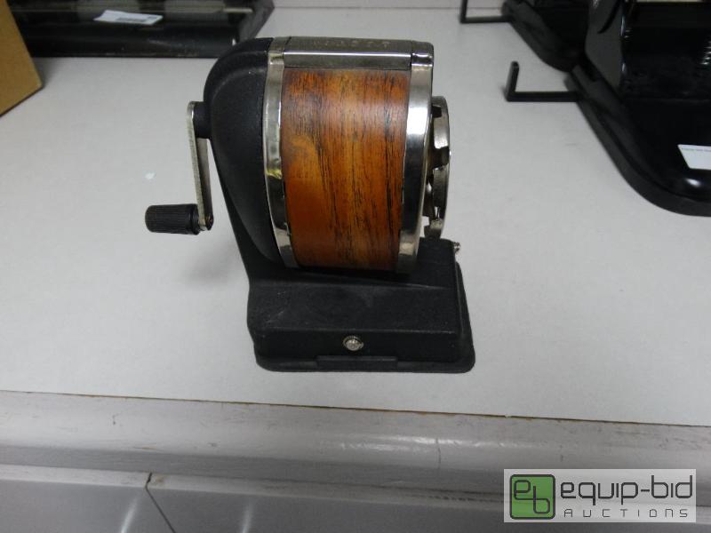 lot 889 image: Boston Pencil Sharpener....