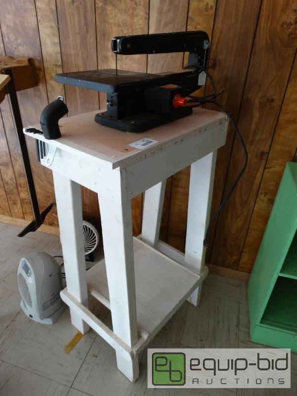 lot 2242 image: Sears Craftsman scroll saw with stand....