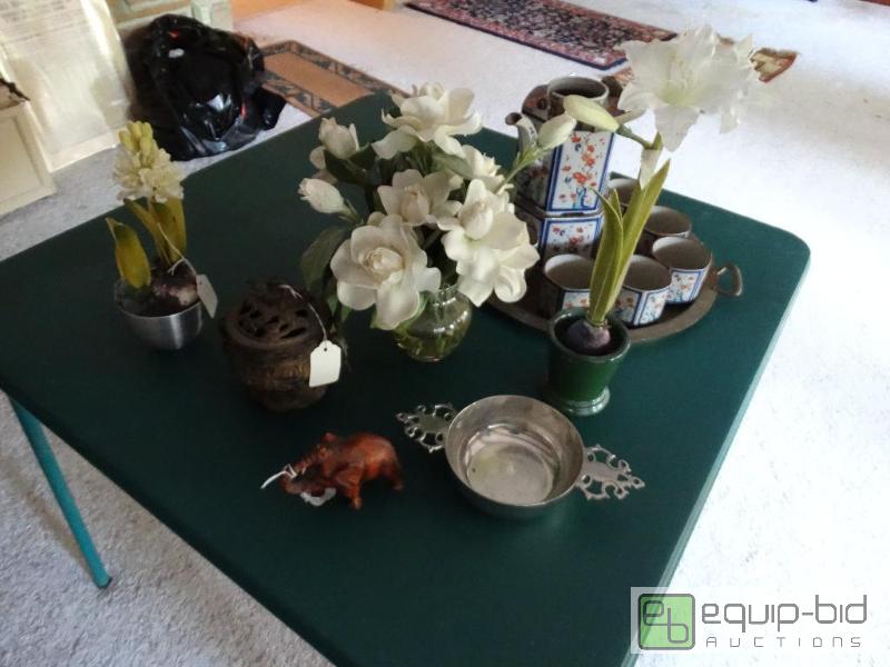 lot 2262 image: Lot of floral decor, iron &amp wood decor, J...