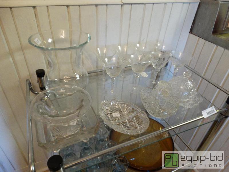 lot 2274 image: Huge lot of amazing cut and pressed crystal....