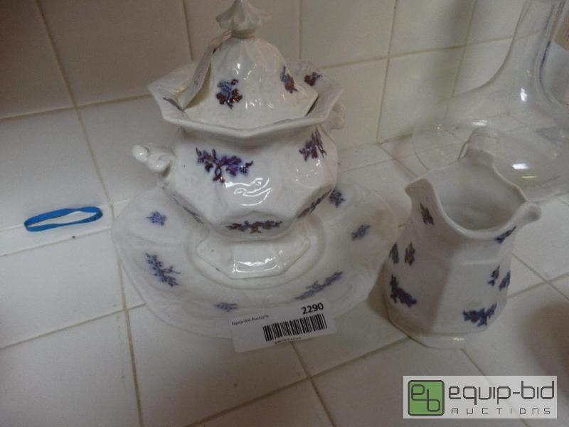 lot 2290 image: 3 pieces of antique glazed stoneware....