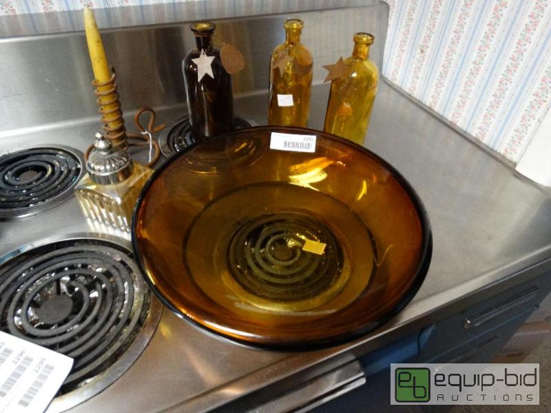 lot 2291 image: Amber glass serving and decor pieces....