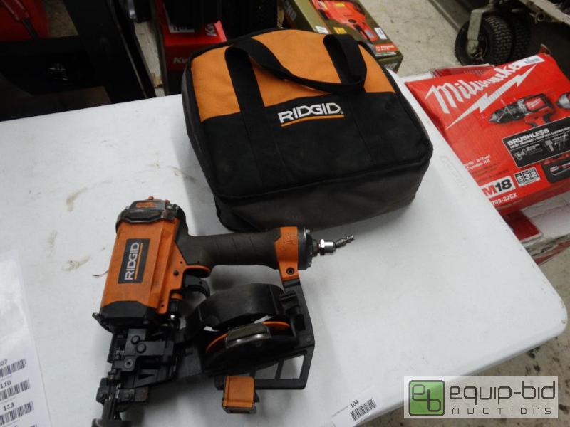 lot 104 image: Ridgid Air Roofing Nailer WBag....