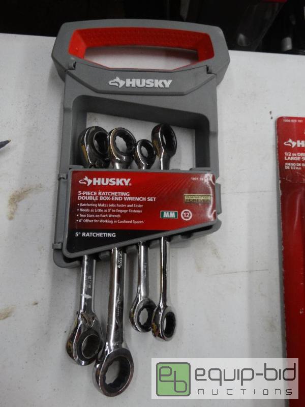 lot 115 image: Husky 4 Pc Wrench Set....