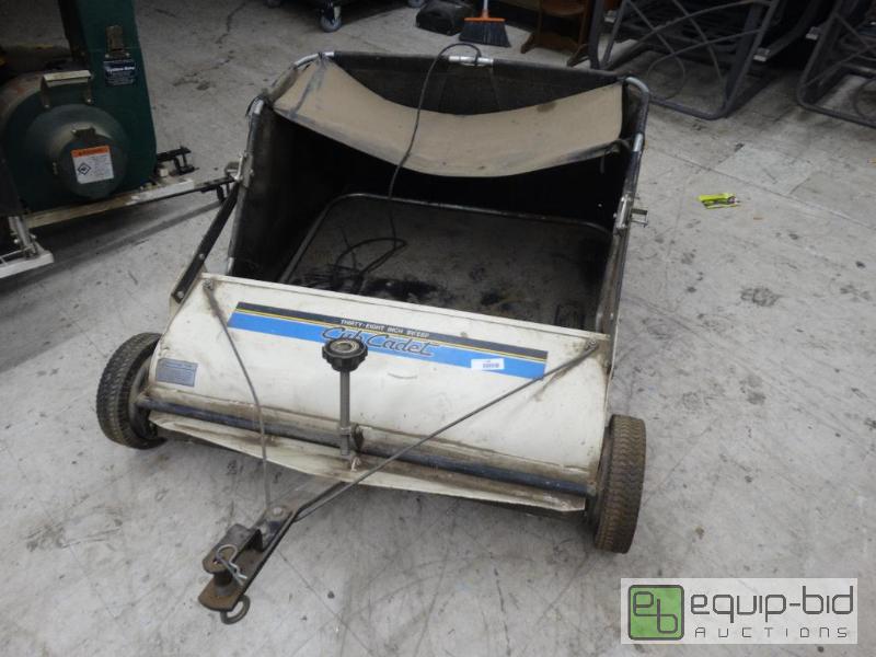 lot 120 image: Cub Cadet Pull Behind 38 Sweep....