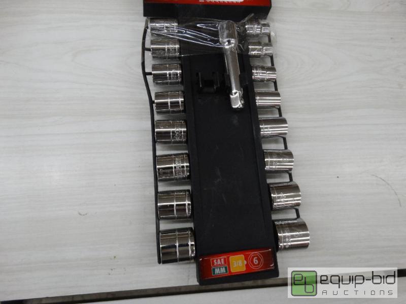 lot 154 image: Husky Socket Set....