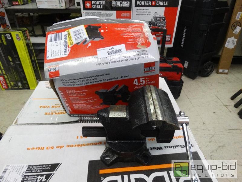 lot 238 image: Bessey&nbsp4.5 Bench Vise....
